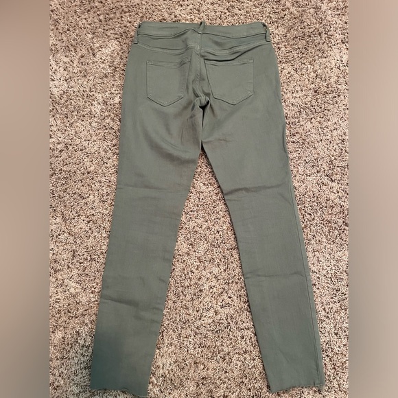 Universal Thread Mid Rise Jean - Picture 2 of 5